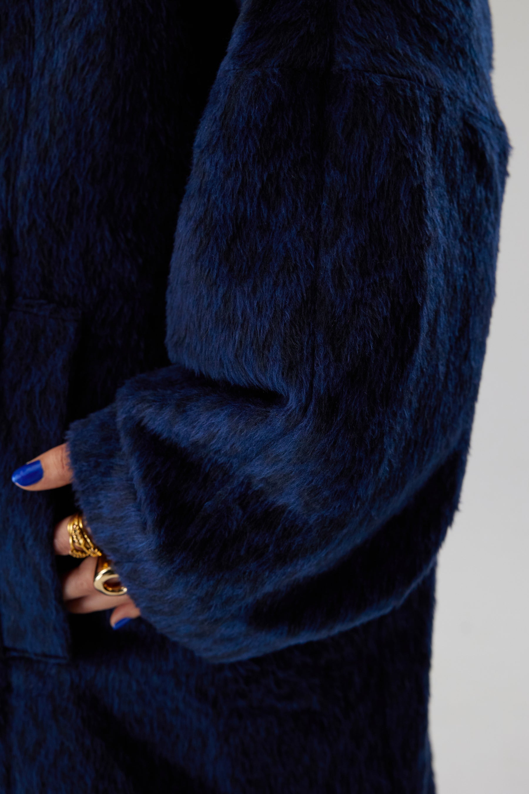 Eren coat in blue woolen Leopard print