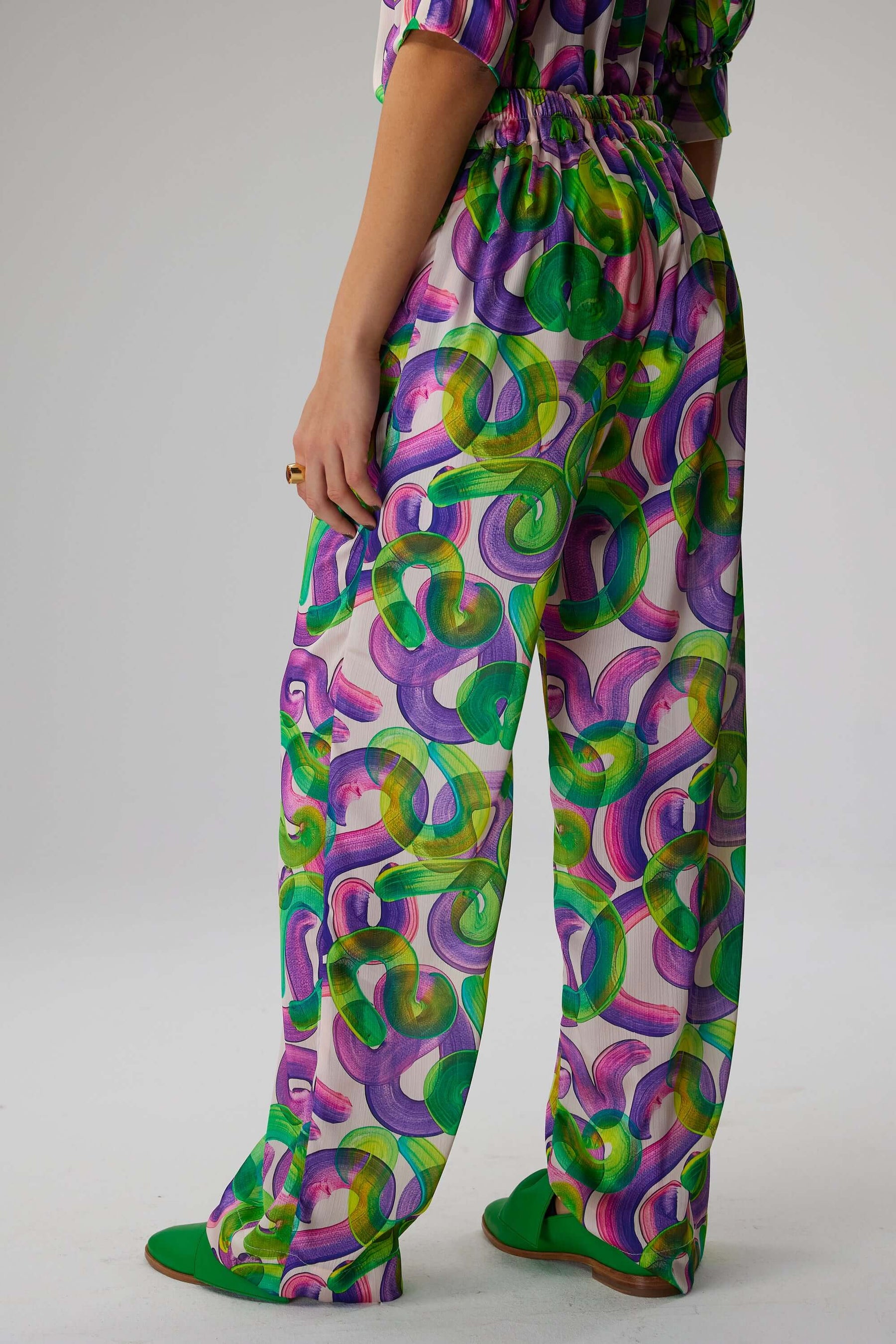 Spartacus pants in Iodine Marshmallow print