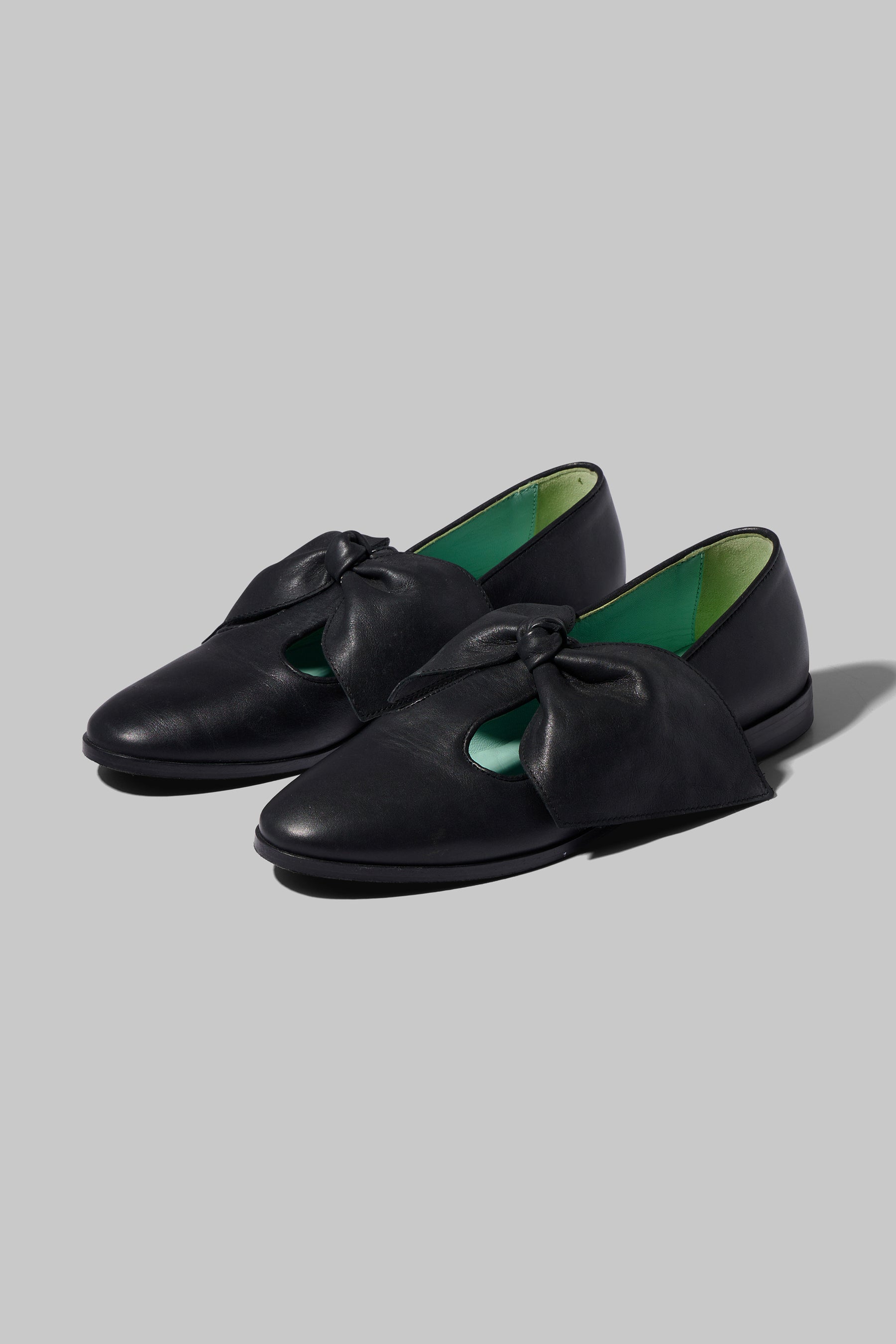 BB ballerina shoes in black leather