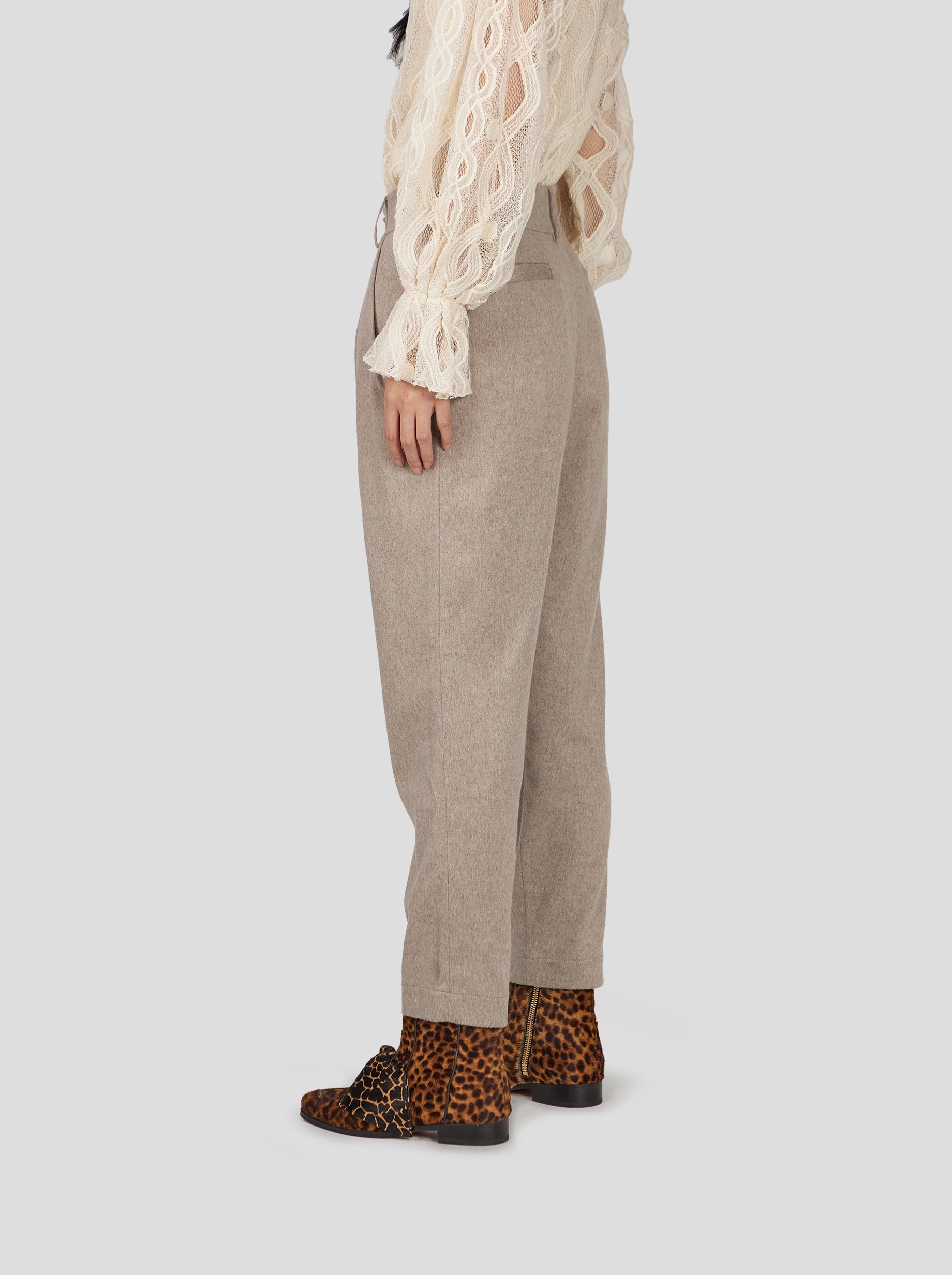 Pantalon Gabriel en flanelle taupe glacé