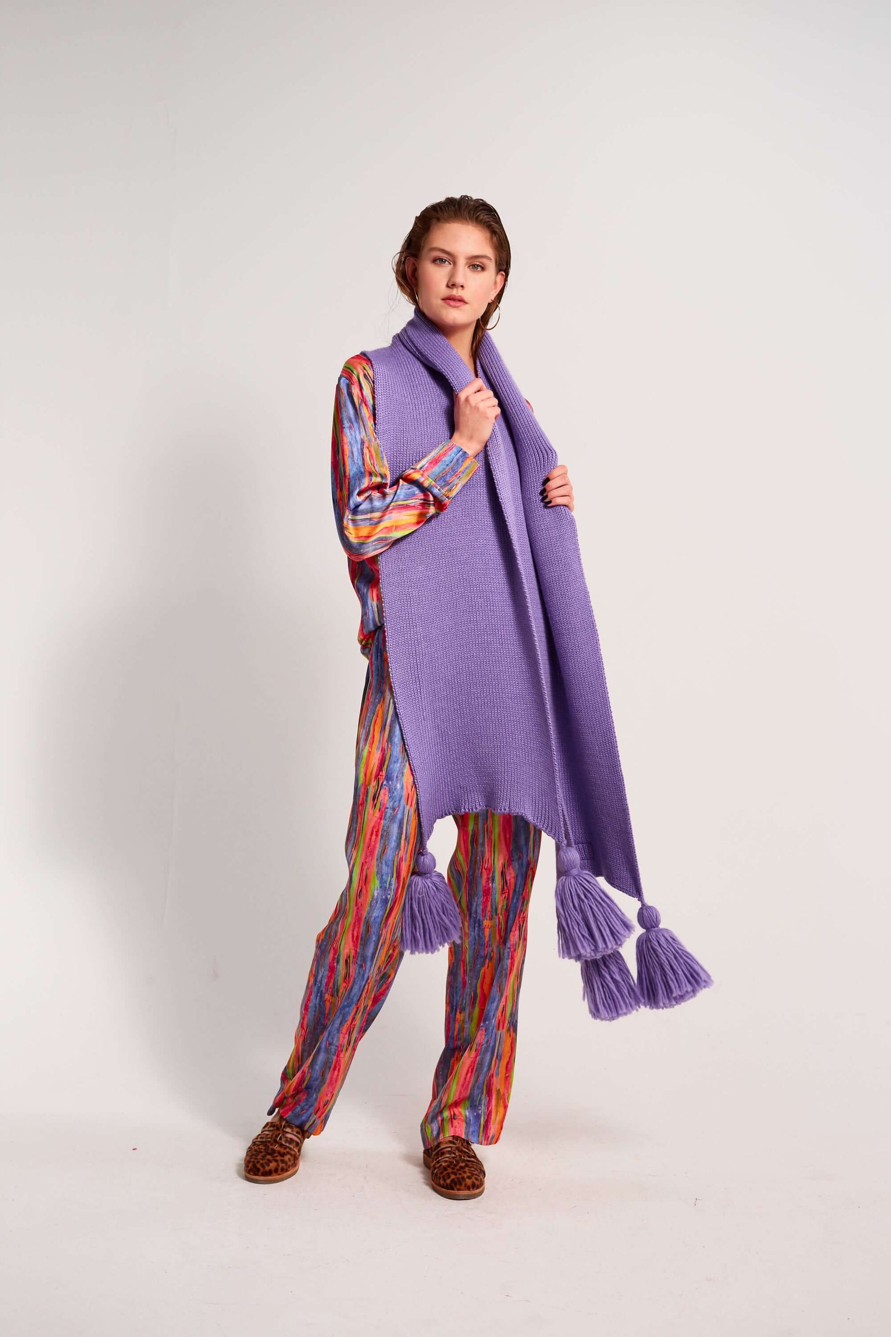 Ellis scarf in purple knit