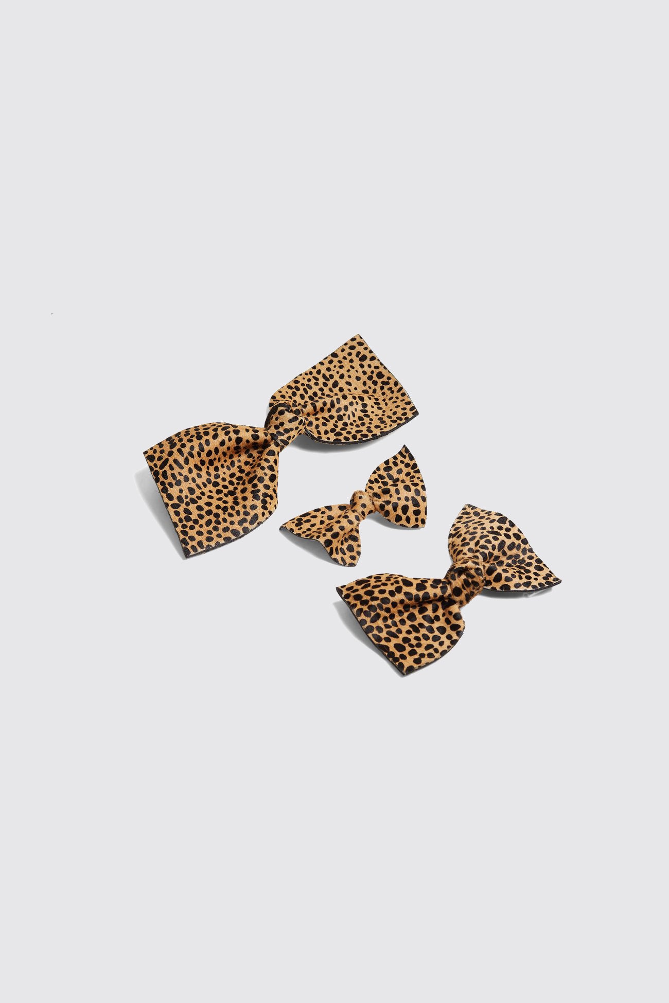 Mini hair clip in Cheetah printed leather