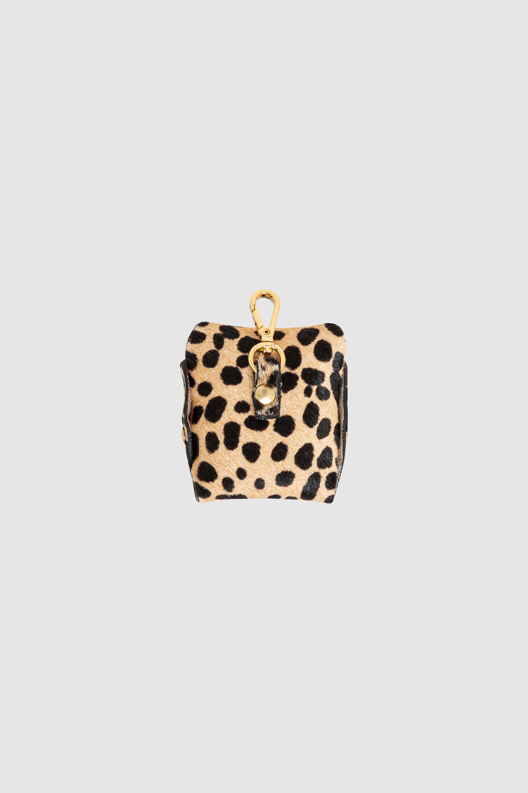 The Minis - Airpods case in Cheetah printed leather