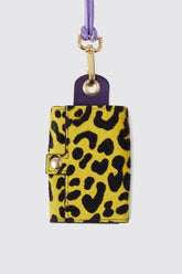 The Minis - Porte-clef à clapet en cuir imprimé léopard jaune