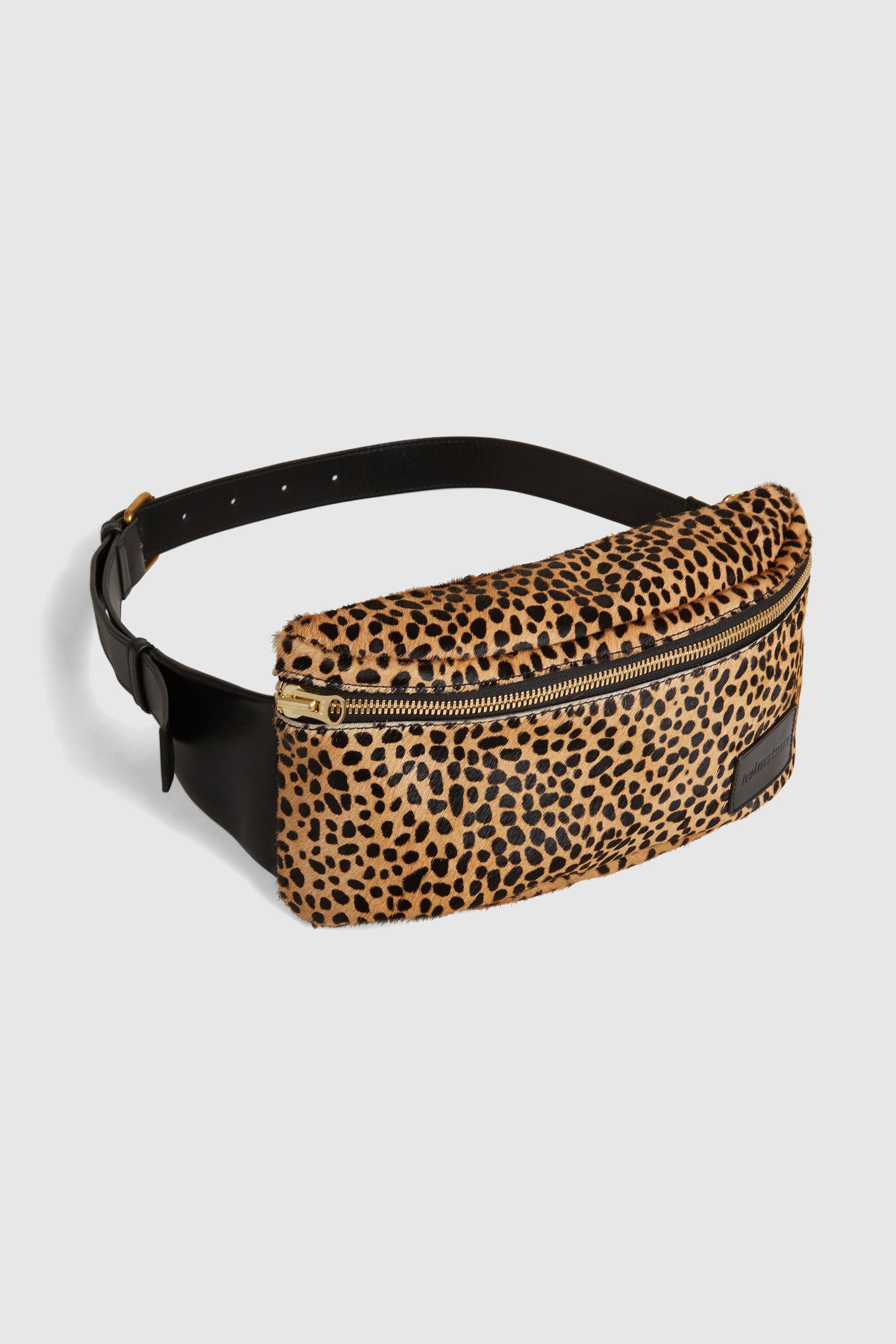 Fanny pack in cheetah printed leather