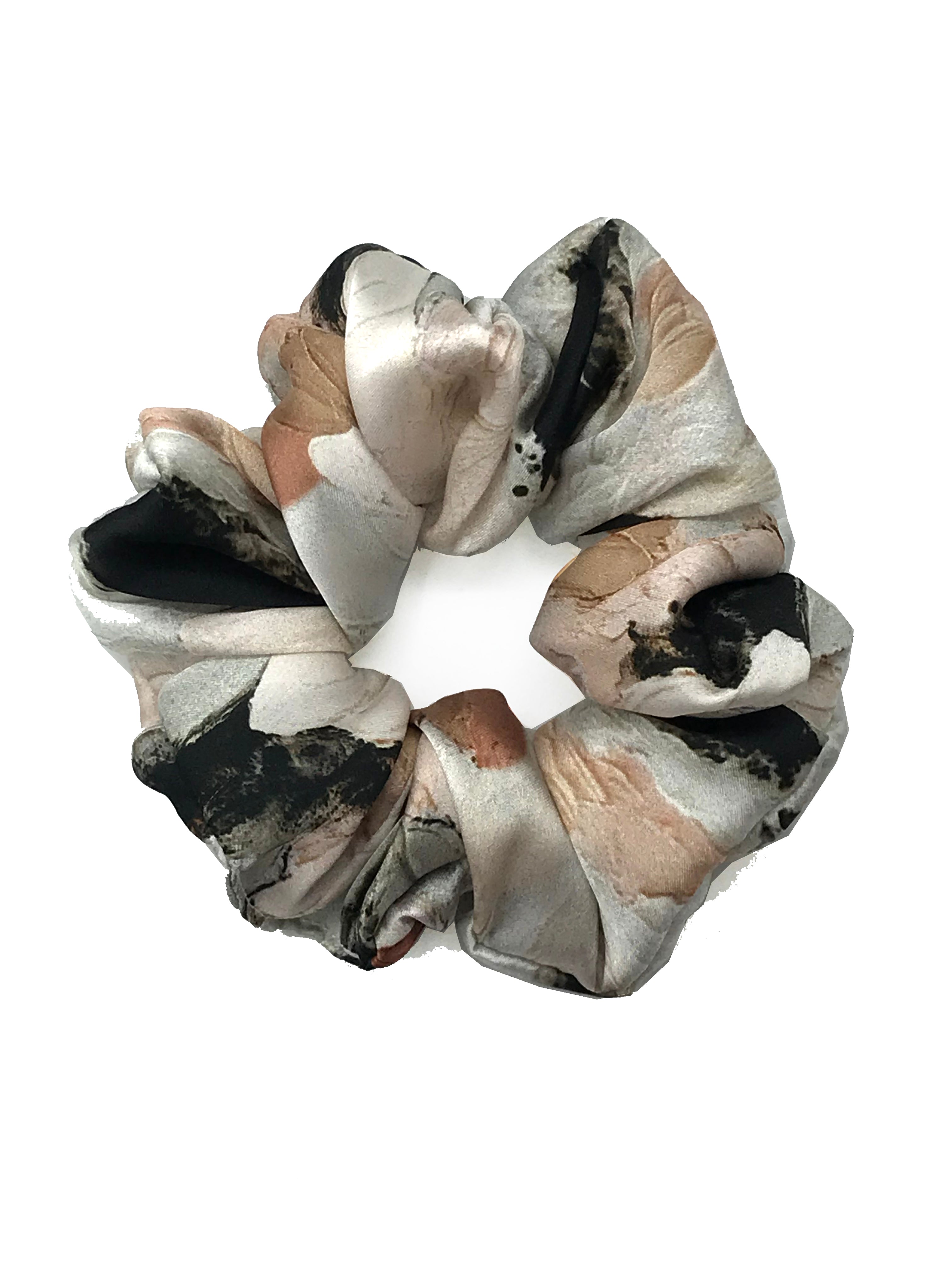 Scrunchie in Pearl